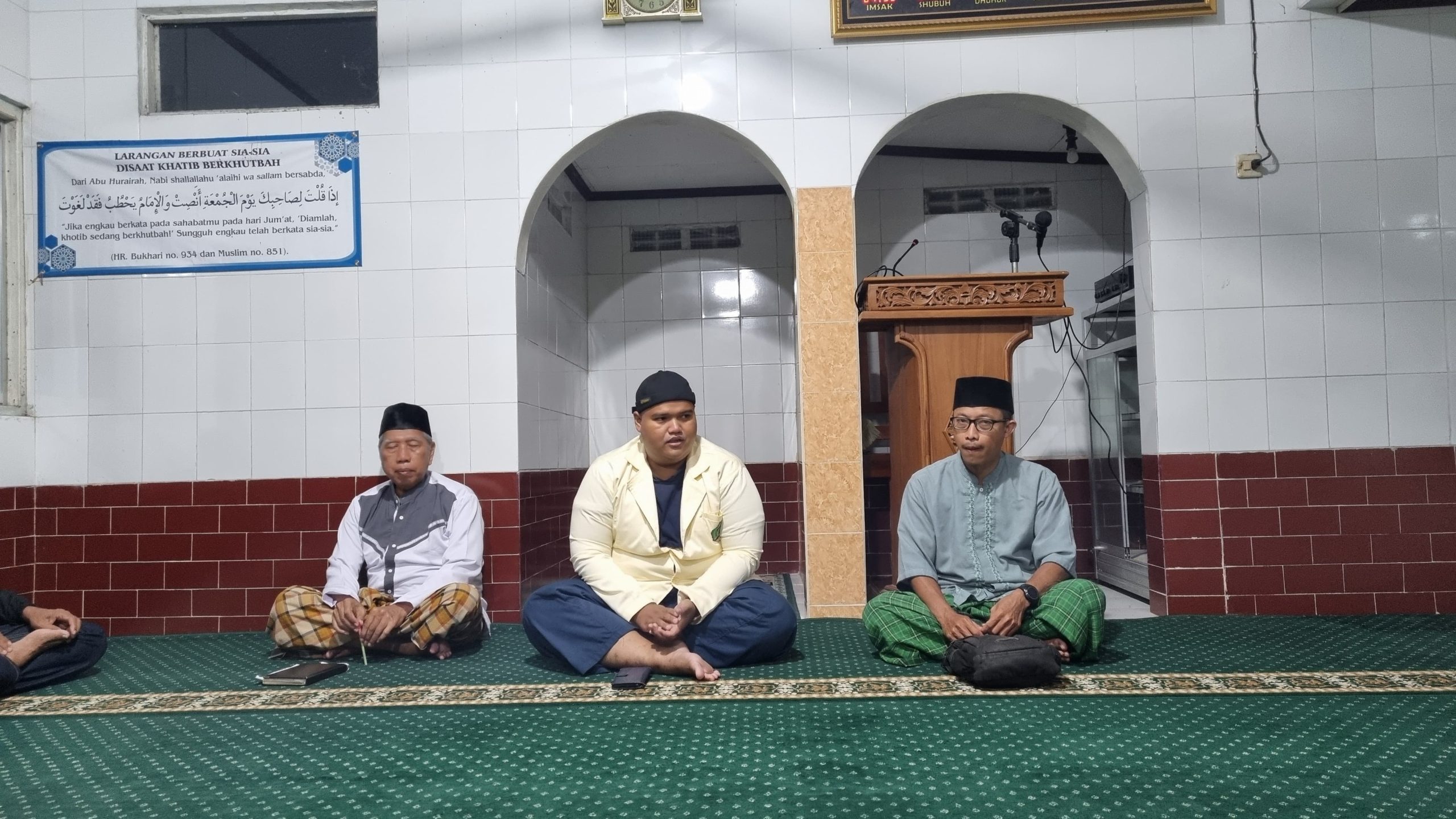 SILATURAHMI MAHASISWA KKN UNUGHA DI MASJID AL-HIMMAH CILACAP