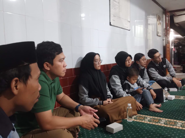 SILATURAHMI MAHASISWA KKN UNUGHA DI MASJID AL-HIMMAH CILACAP